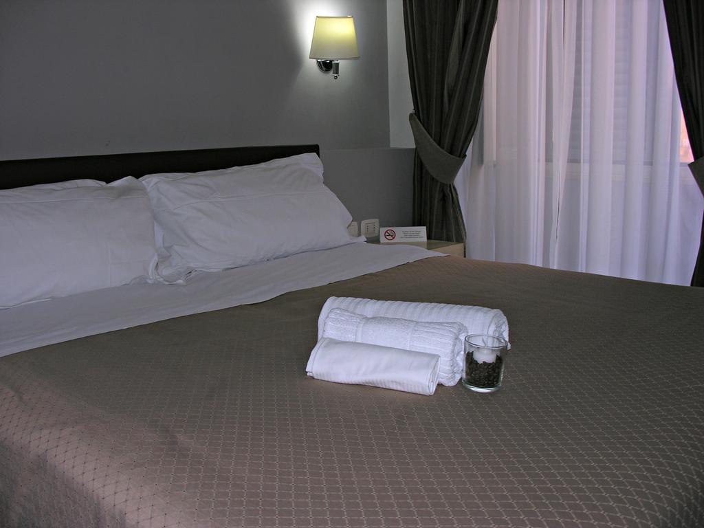 Roma Rooms Colosseum Экстерьер фото